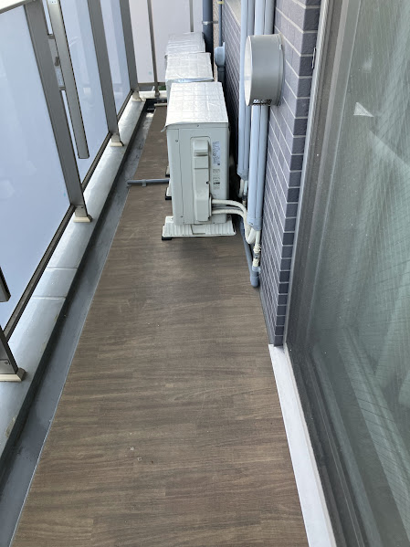 筆者のマンションのベランダ